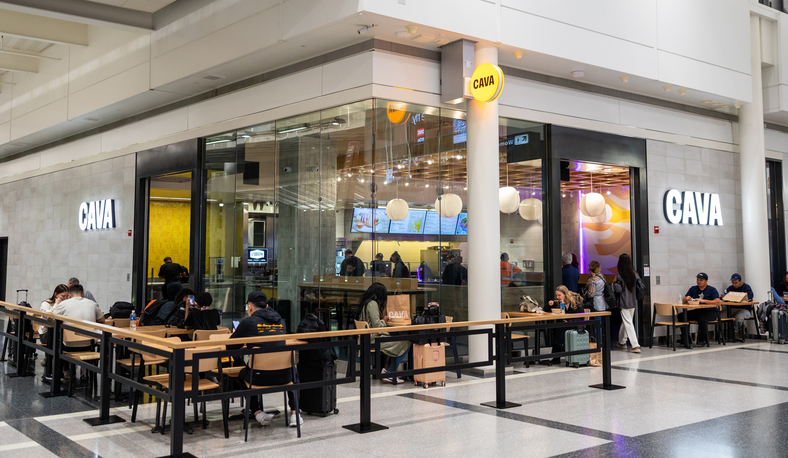 CAVA<br>LAX (Terminal 3)